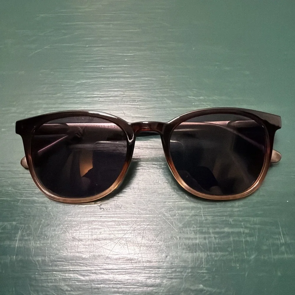 Caring Mill WHP53812 Bentley Brown Ombre Unisex Sunglasses +1.25